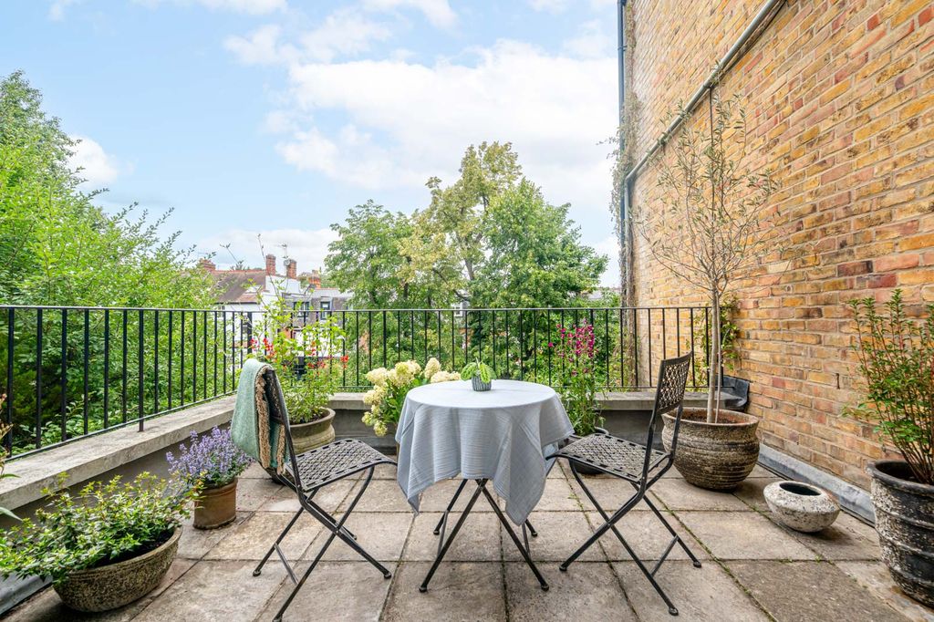Property photo 3 of 12 Dsc07326-Edit