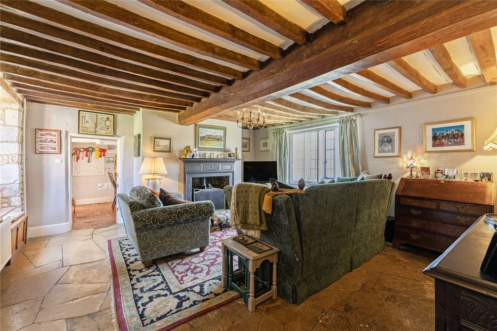 Property photo 3 of 26 Drawing Room