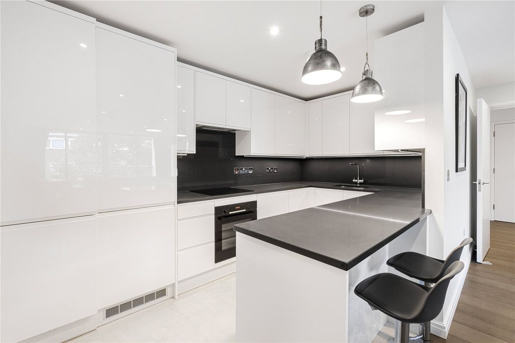 Property photo 2 of 15 Kitchen