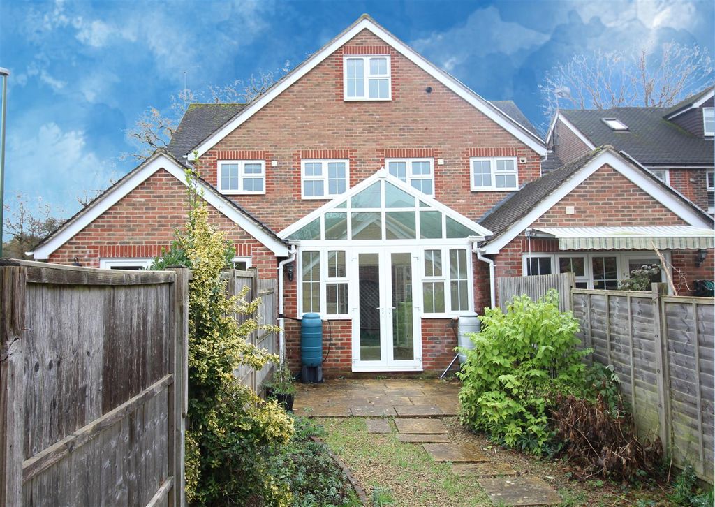 Property photo 1 of 17 Untitled Design (24).Png