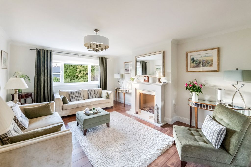 Property photo 2 of 46 Picture No. 31