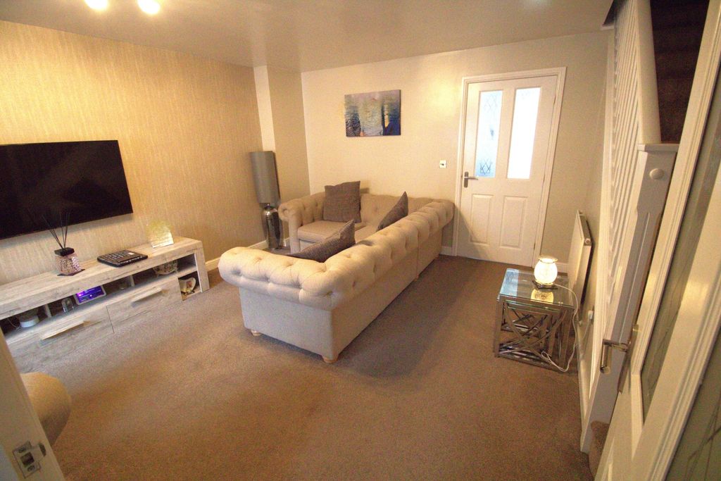 Property photo 3 of 14 Pic 3