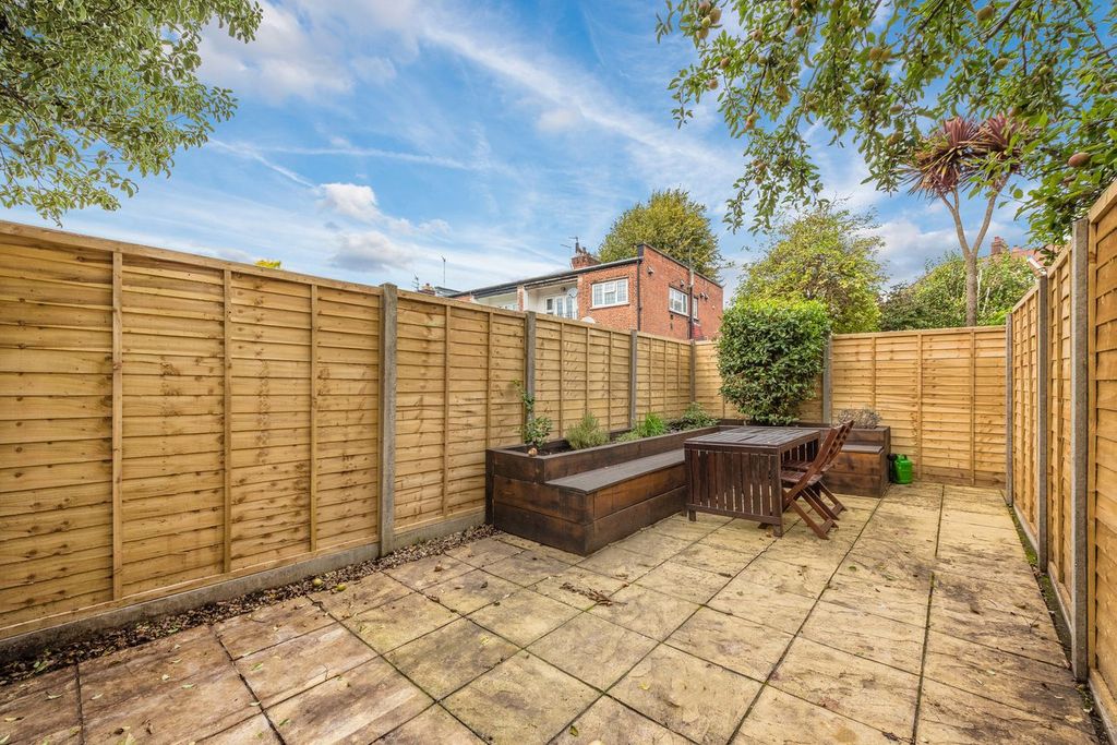 Property photo 2 of 7