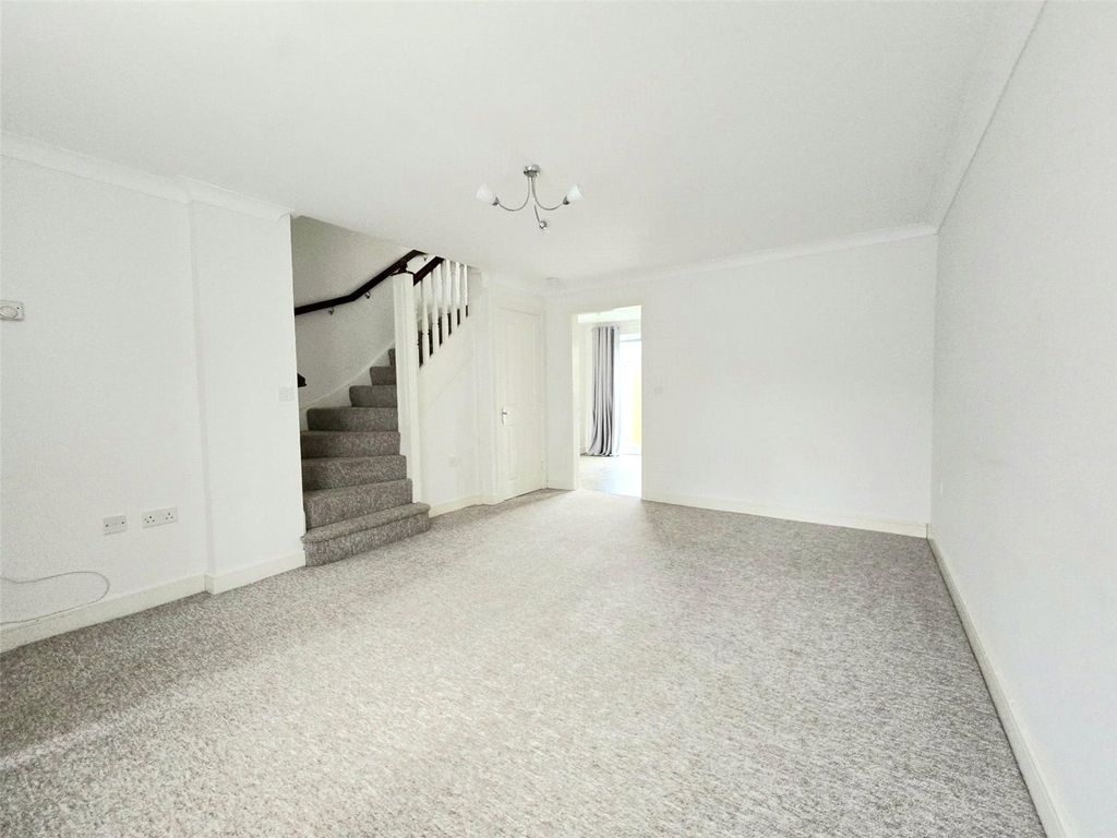 Property photo 2 of 13 Picture No. 23