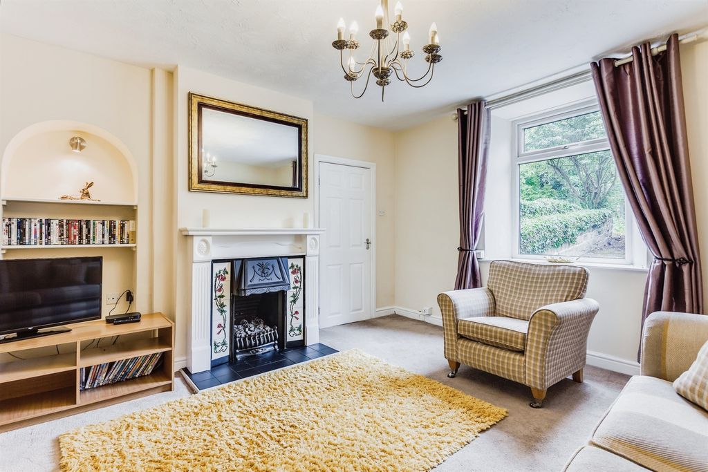 Property photo 2 of 16