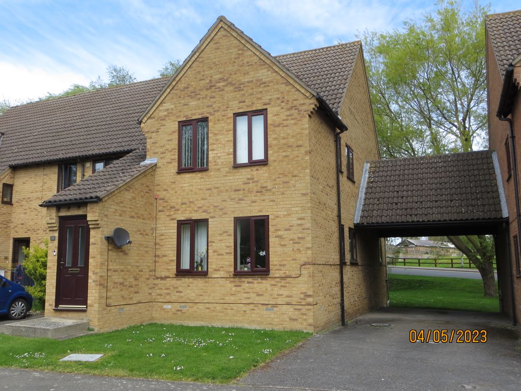 Property photo 1 of 9 Front