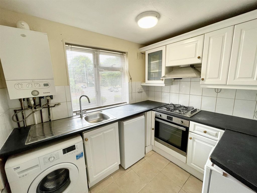 Property photo 3 of 8 Thumbnail_Img_3659.Jpg