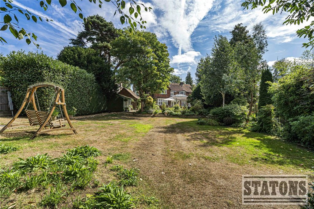 Upland Drive, Brookmans Park, Hatfield, Hertfordshire AL9, 4 bed ...