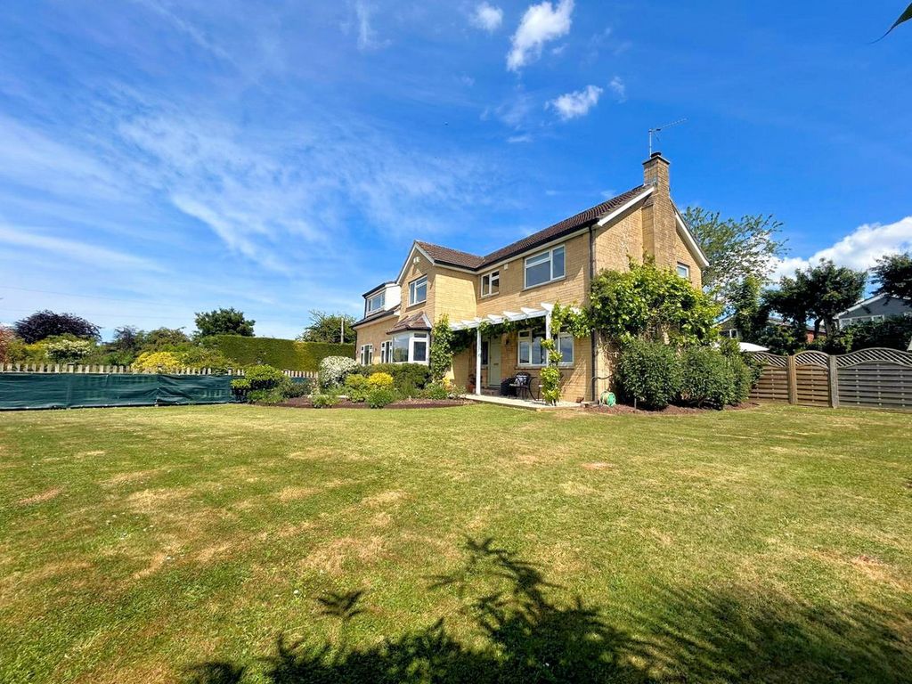 Property photo 1 of 26