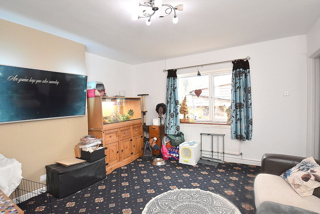 Property photo 3 of 9 Picture No. 04