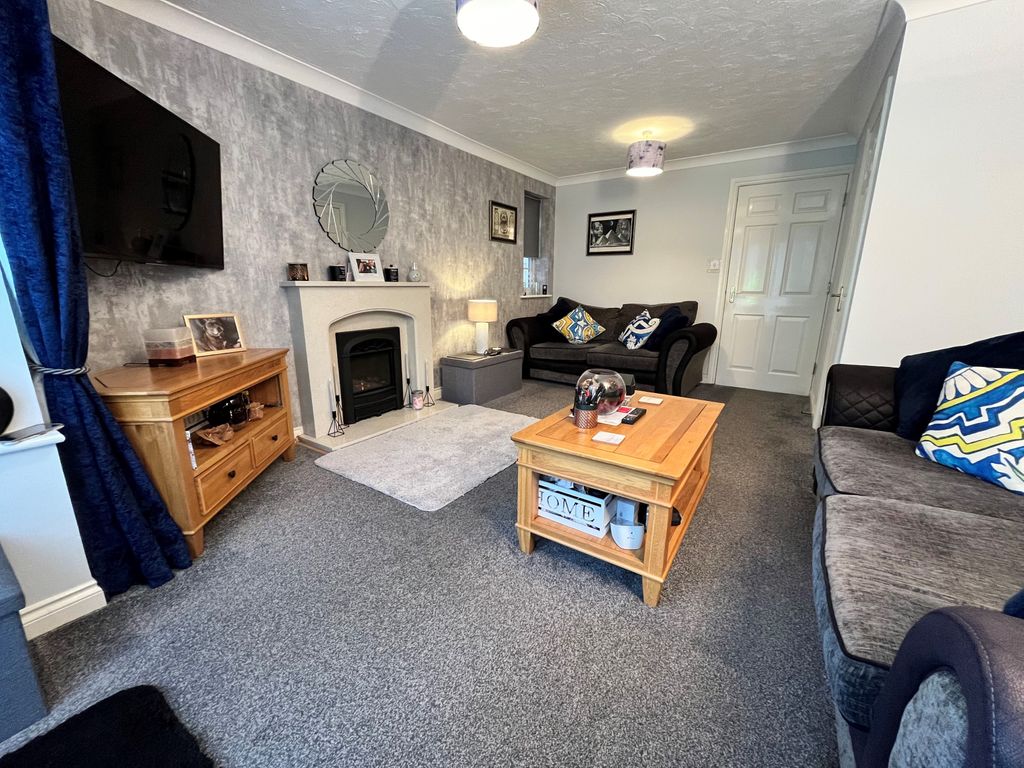 Property photo 3 of 15
