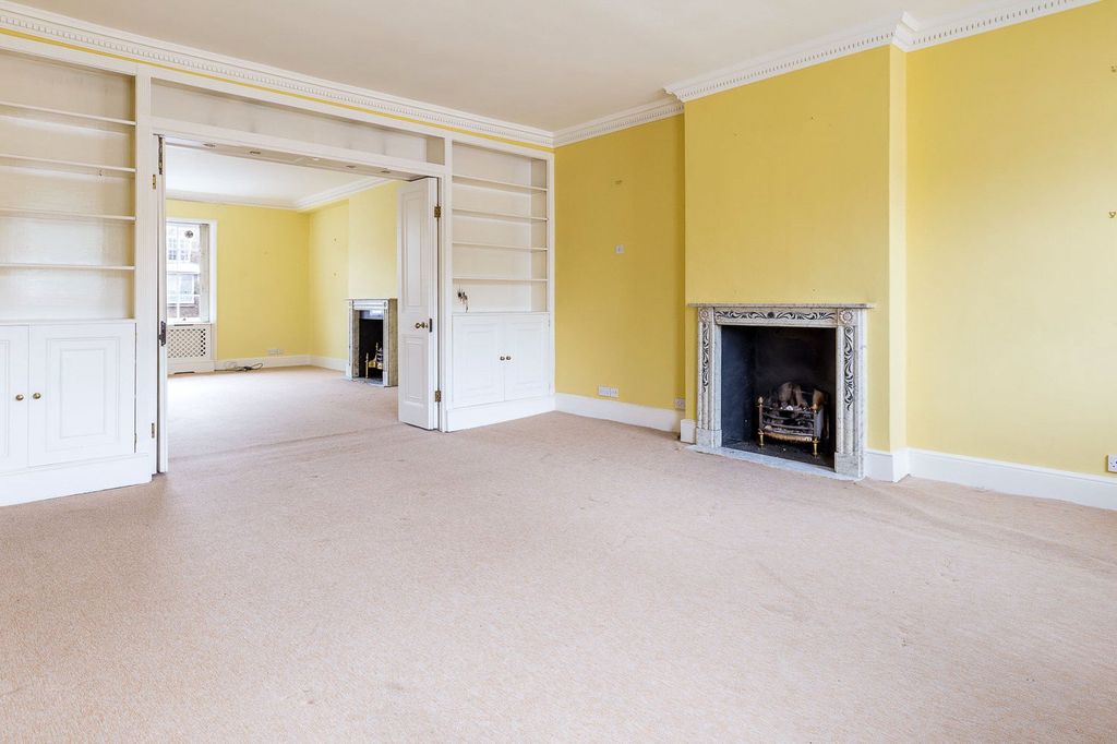 Property photo 2 of 6 Reception