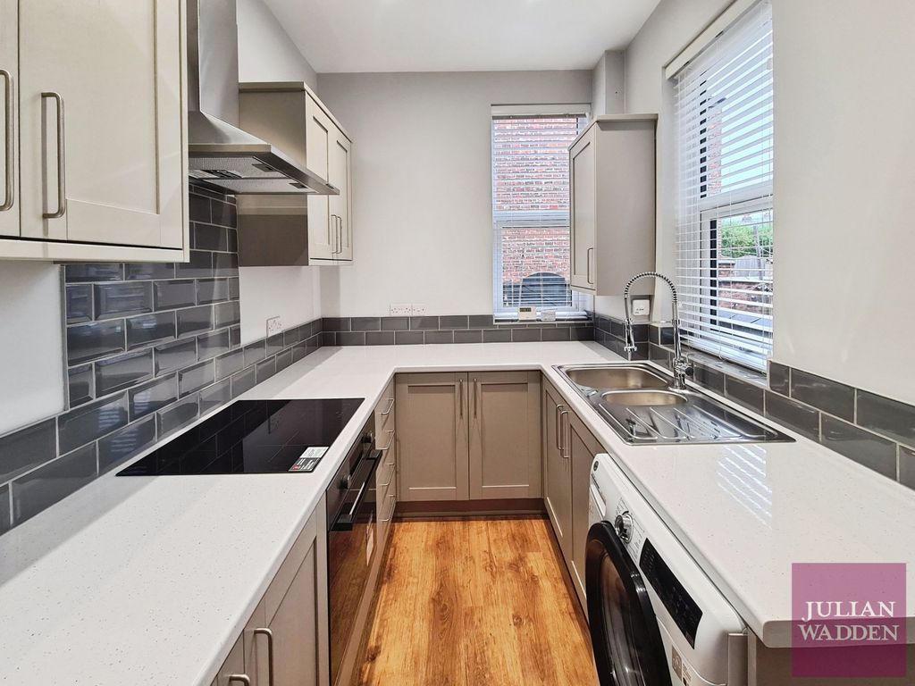 Property photo 2 of 16 Picture No. 04