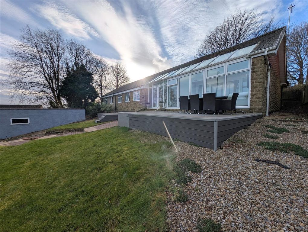 Property photo 1 of 31 Outside