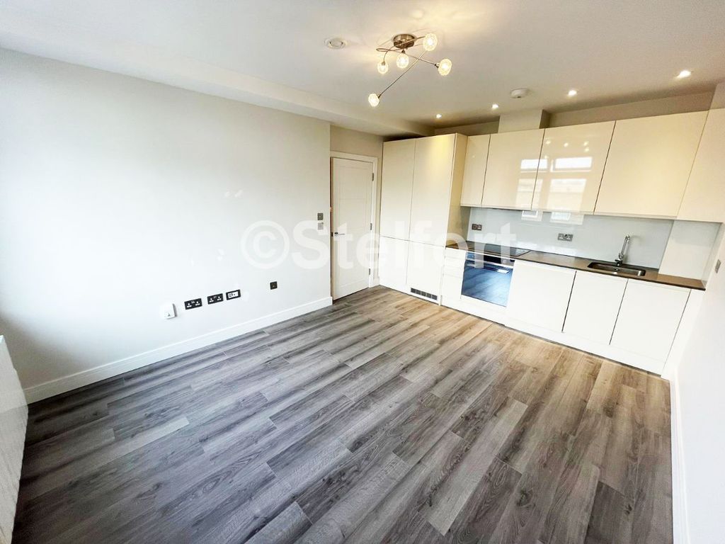 Property photo 1 of 5