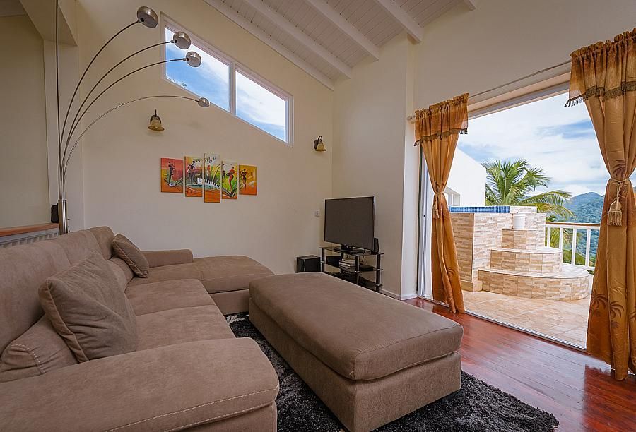 Property photo 2 of 8 Villa Destiny