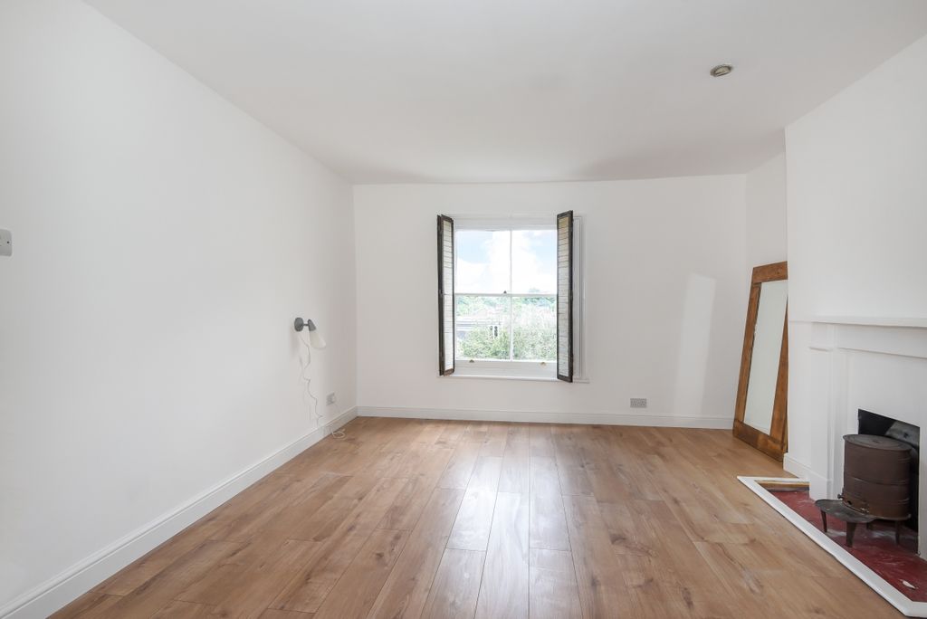 Property photo 3 of 7 192285 (5)