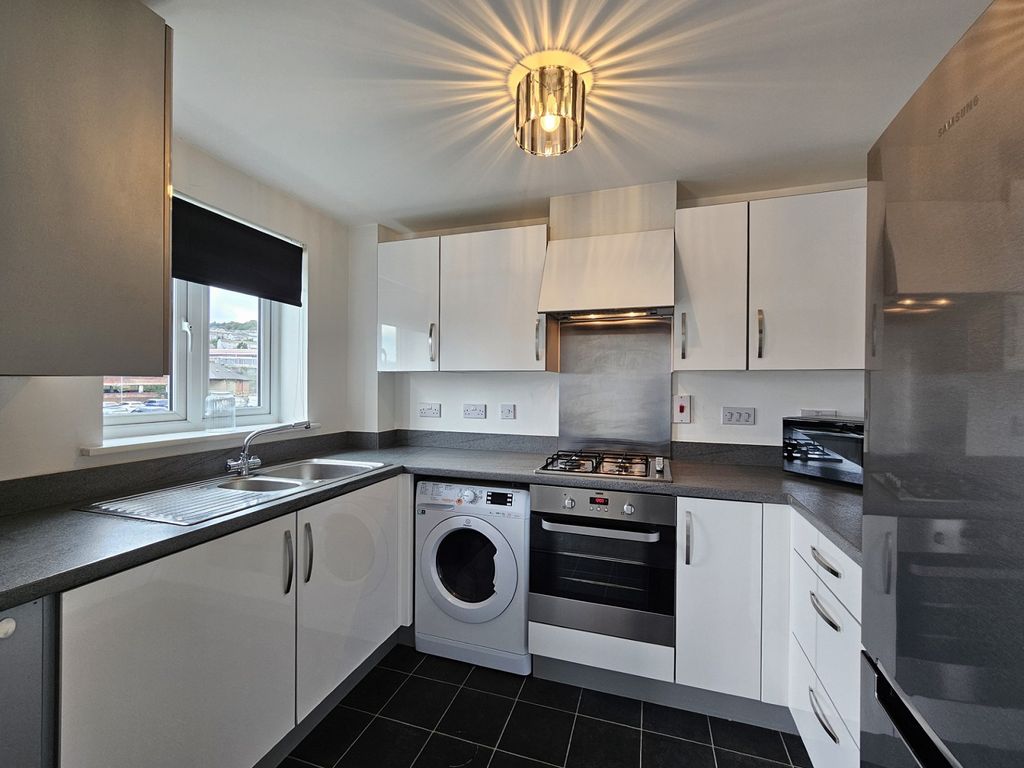 Property photo 3 of 11 Not Specified