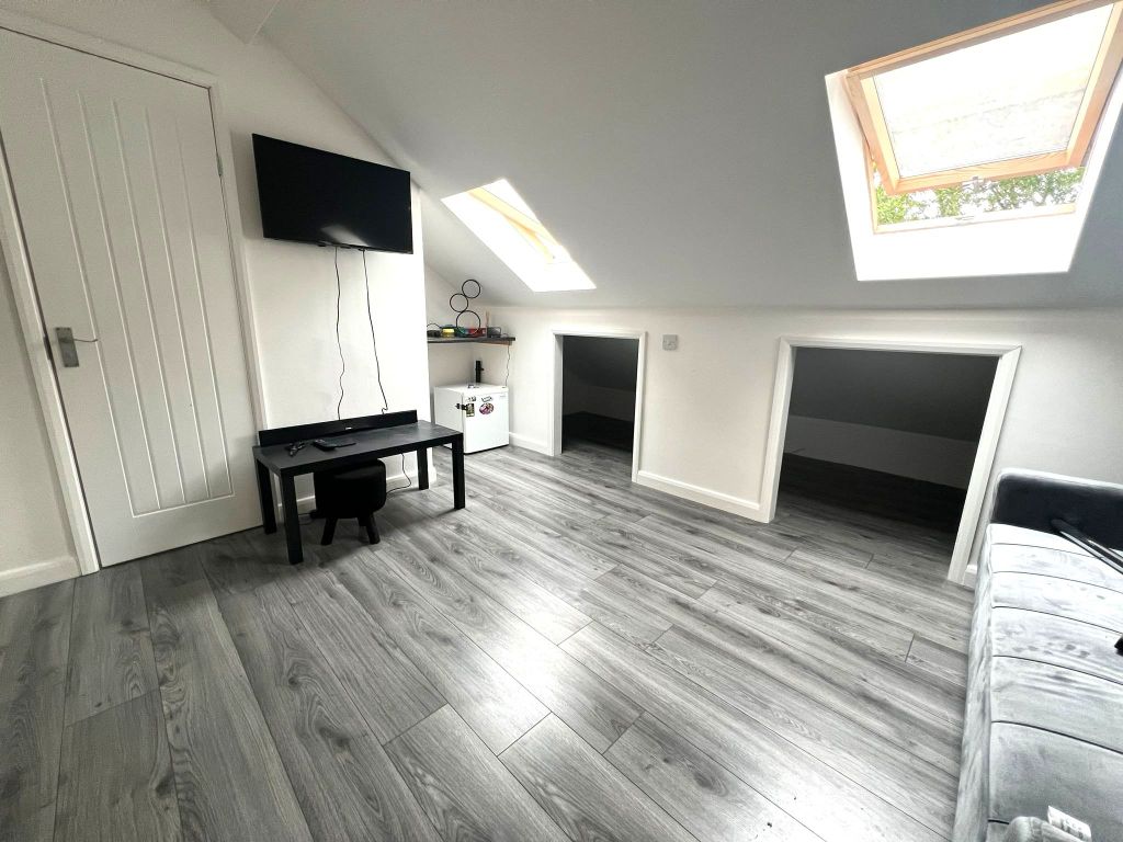 Property photo 1 of 4