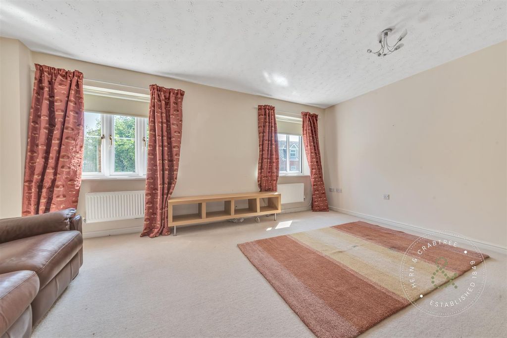Property photo 2 of 25 Reardon-Smith-Court-09.Jpg