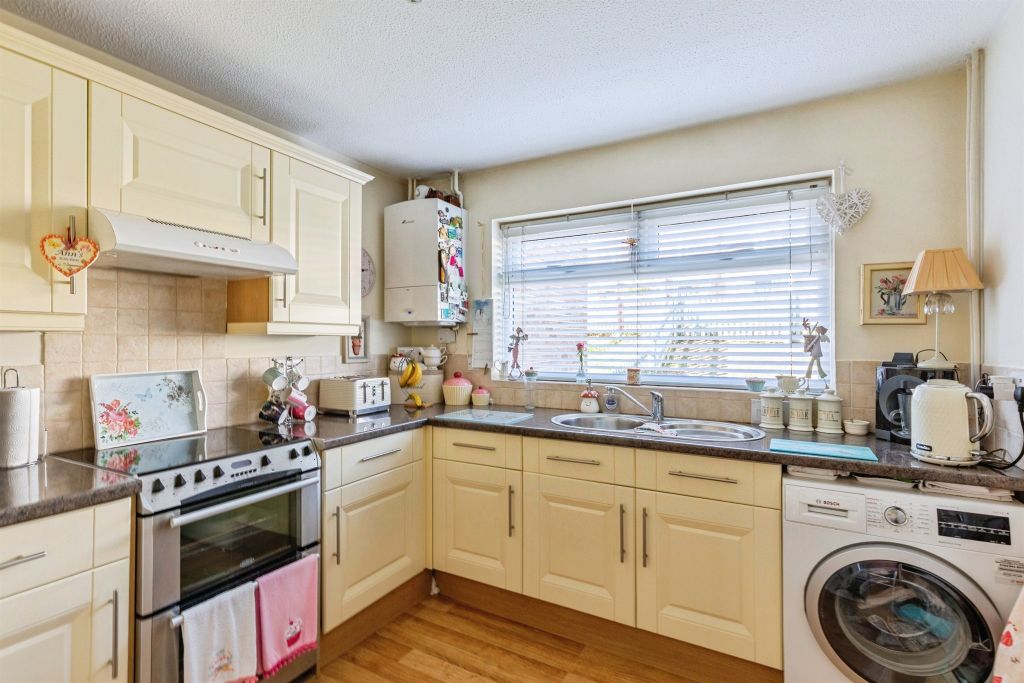 Property photo 3 of 17