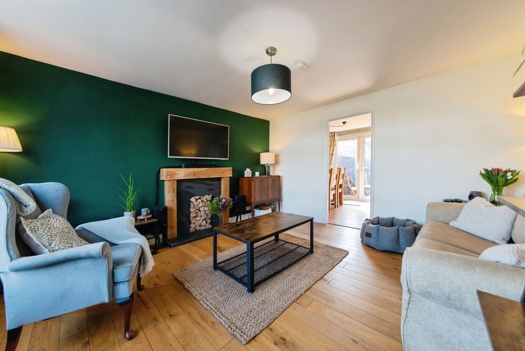 Property photo 2 of 19 Pbox-Img.Jpg