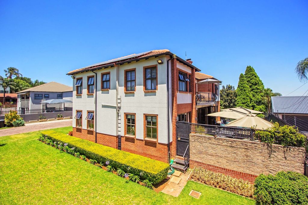 Property photo 2 of 57