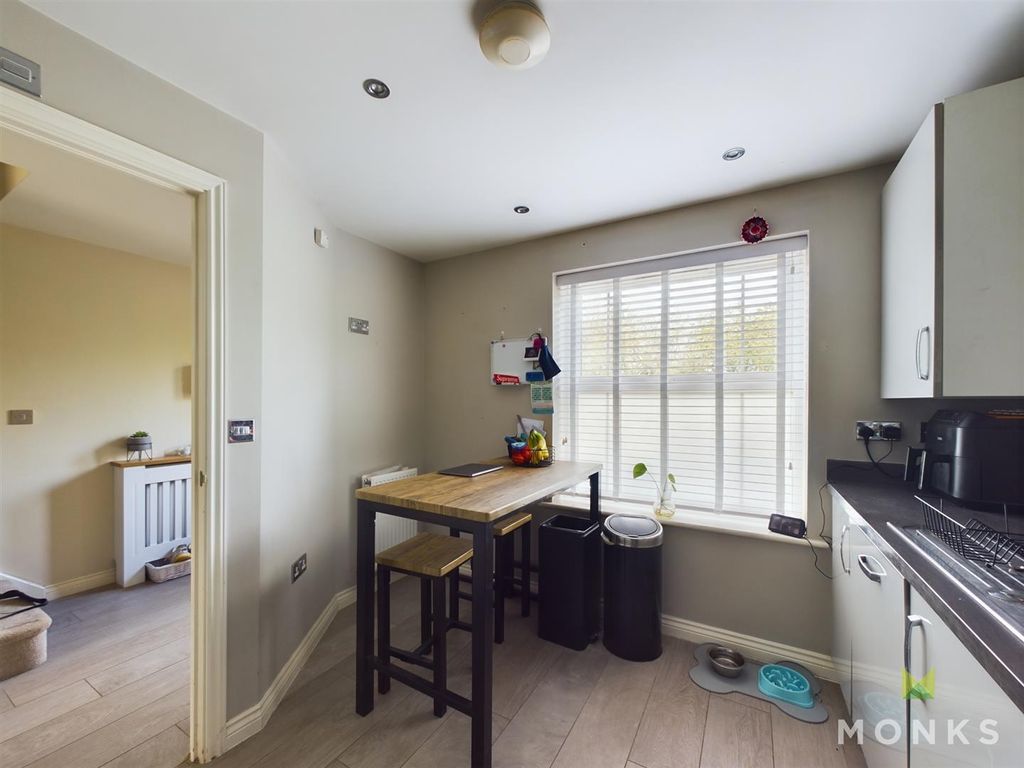 Property photo 3 of 13 Cam01348G0-Pr0367-Still002.Jpg