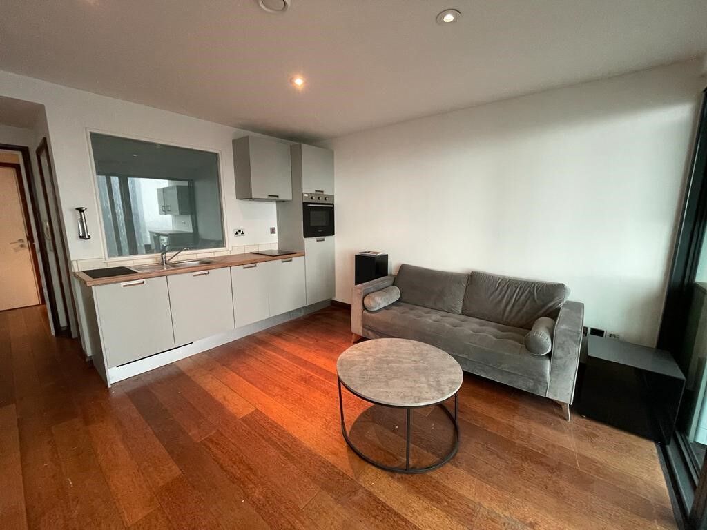 Property photo 3 of 11 Img_32320_28_Original.Jpg