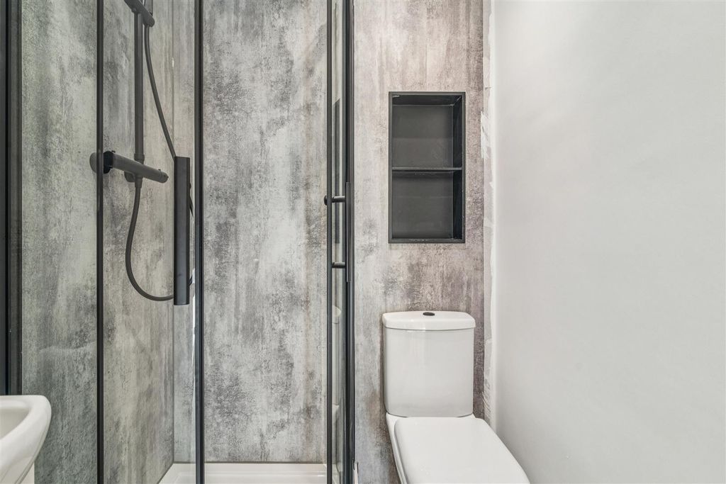 Property photo 3 of 12 12.Jpg