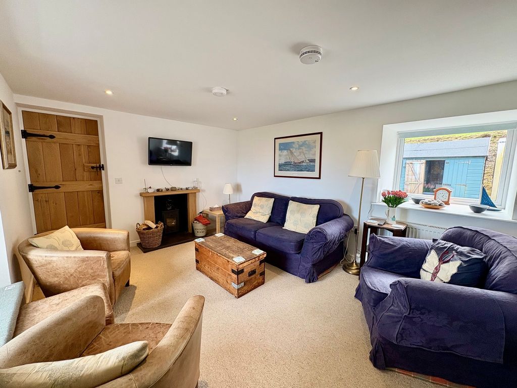 Property photo 3 of 17 Not Specified