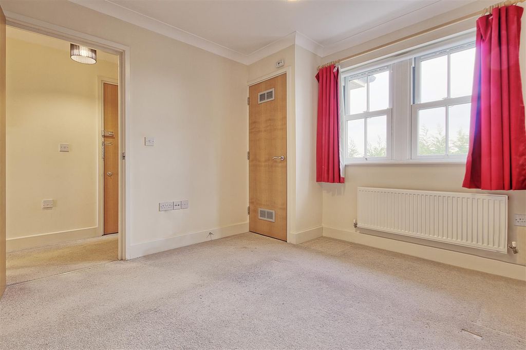 Additional image 7 of 1 bed flat for saleSt. Matthews Gardens, Cambridge CB1