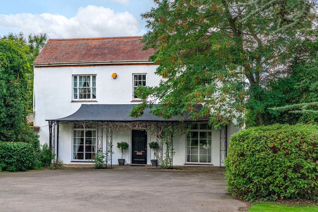 Property photo 2 of 79