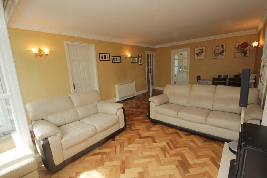 Property photo 2 of 6