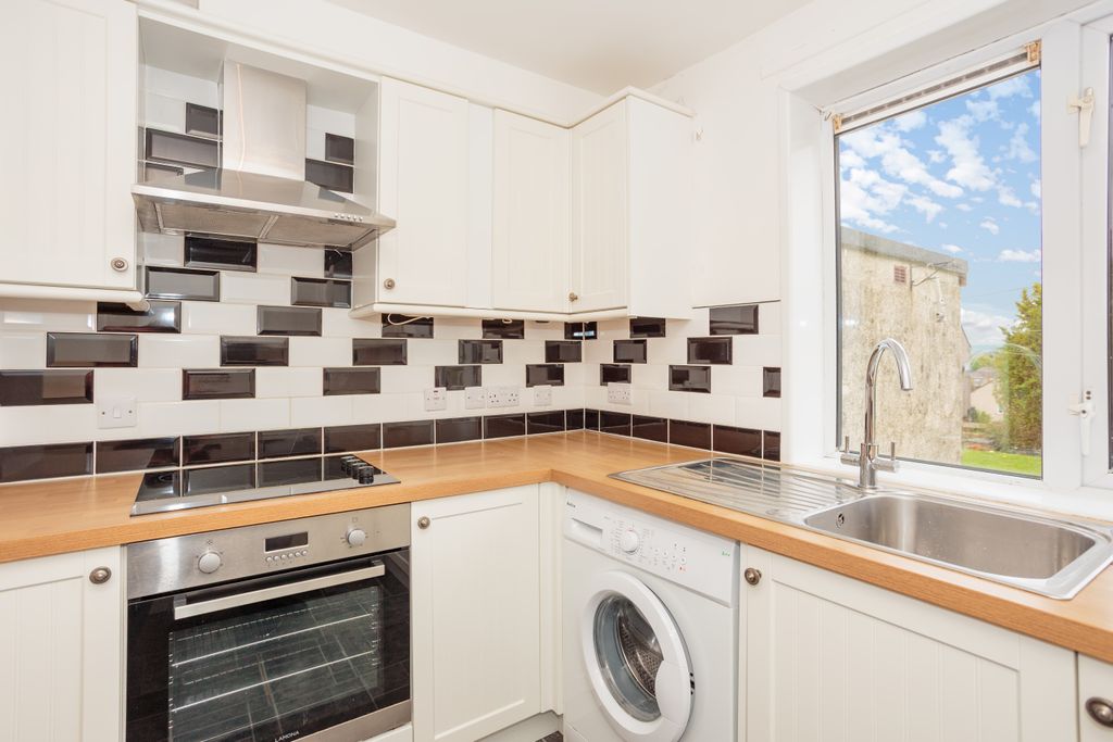 Additional image 9 of 2 bed flat for saleBarkerland Avenue, Dumfries DG1