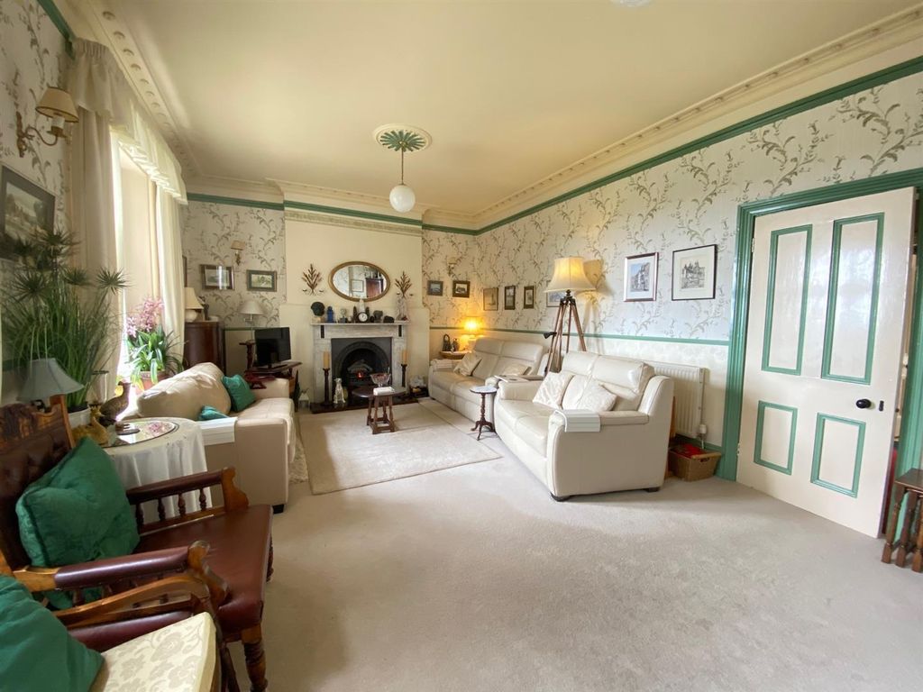 Property photo 2 of 30 Drawing Room.Jpg