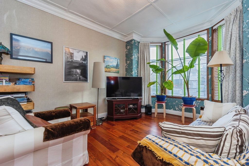 Property photo 2 of 20 Pbox-Img.Jpg