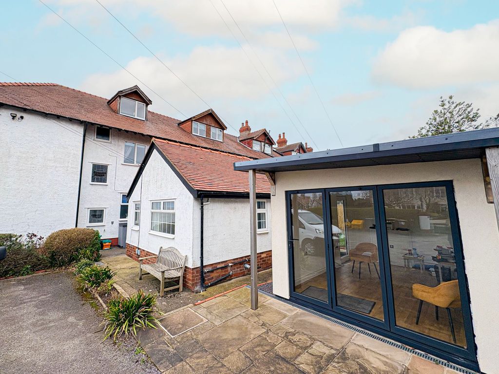 Property photo 3 of 27