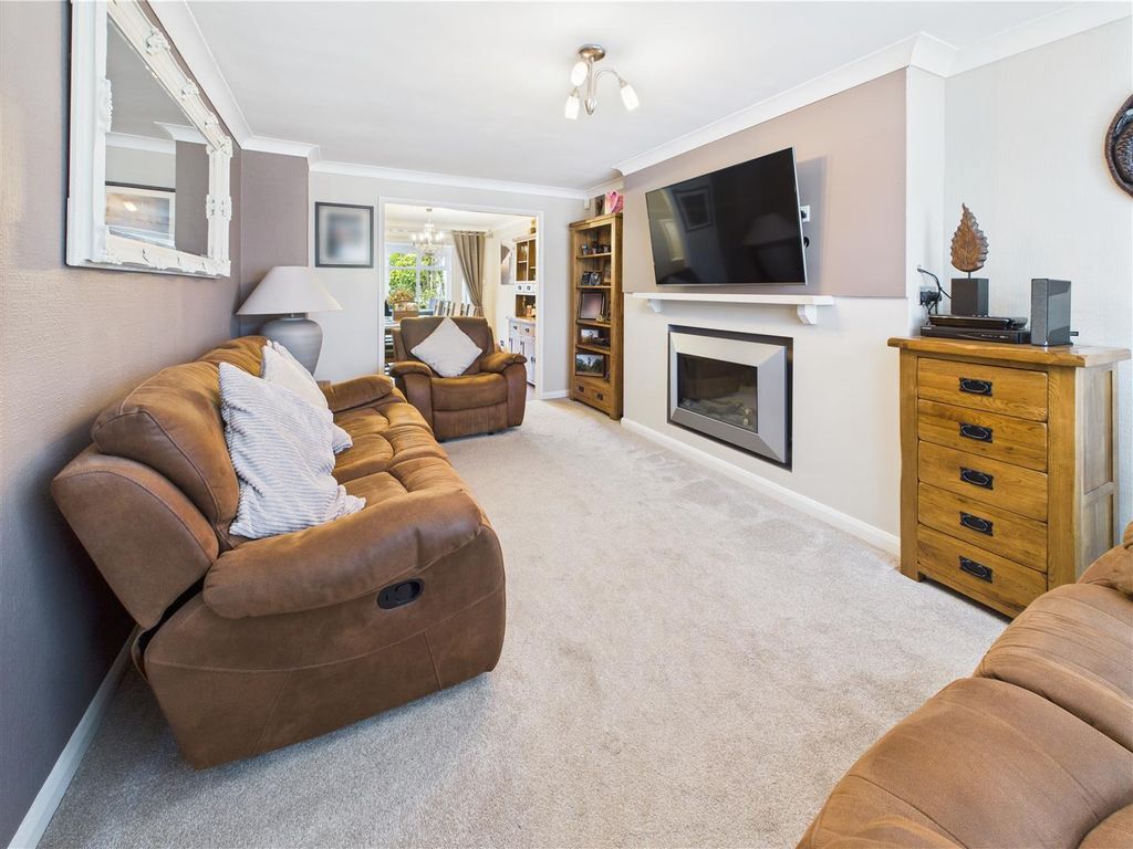Property photo 3 of 25