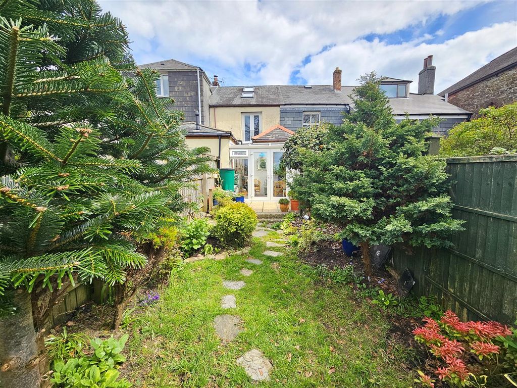 Property photo 1 of 20 Garden To Rear.Jpg