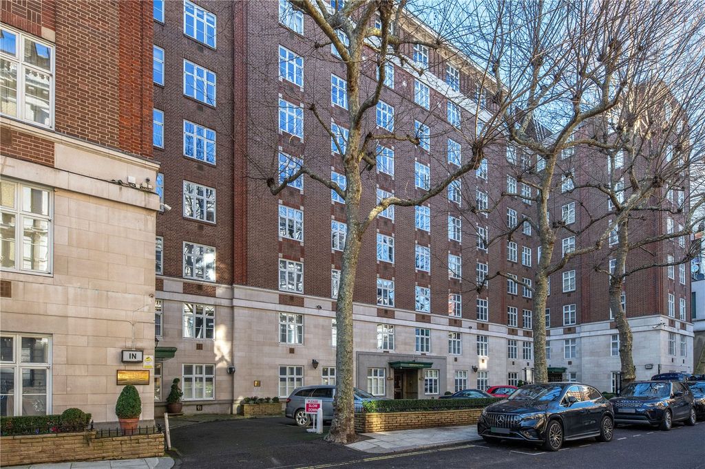 Property photo 1 of 10 Front Exterior