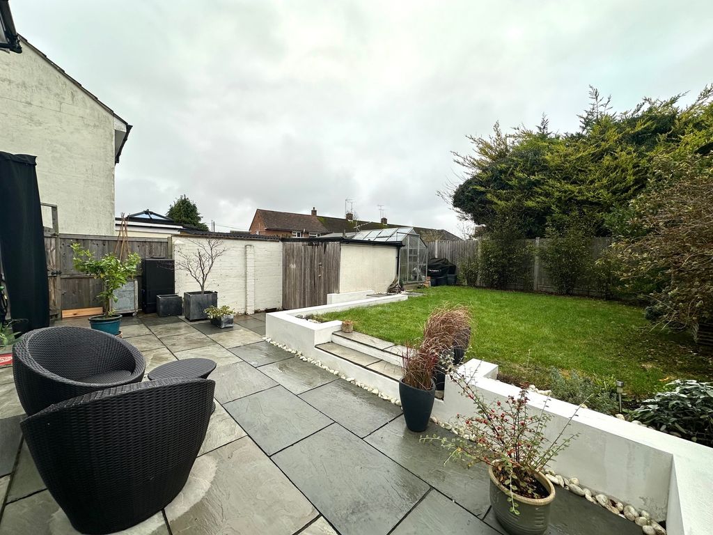 Property photo 2 of 14 Garden