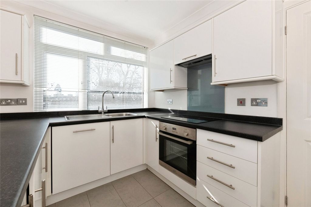Property photo 3 of 9 Picture No. 04