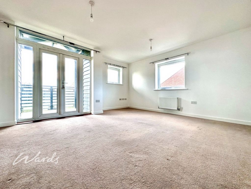 Property photo 3 of 8 97Aa3806-Finn 20F...