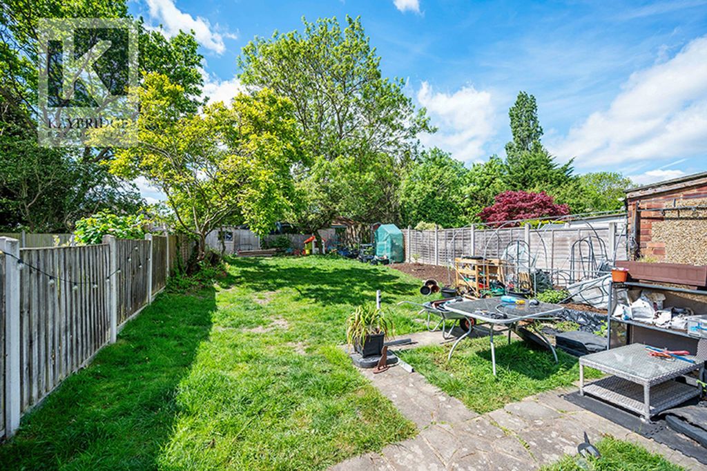 Property photo 3 of 14 Walsingham Gardens, Epsom - Kt19 0Lz
