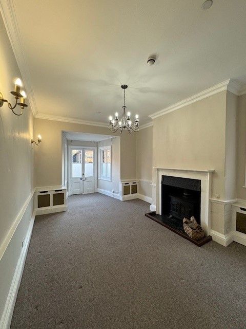 Property photo 2 of 8 1Sta