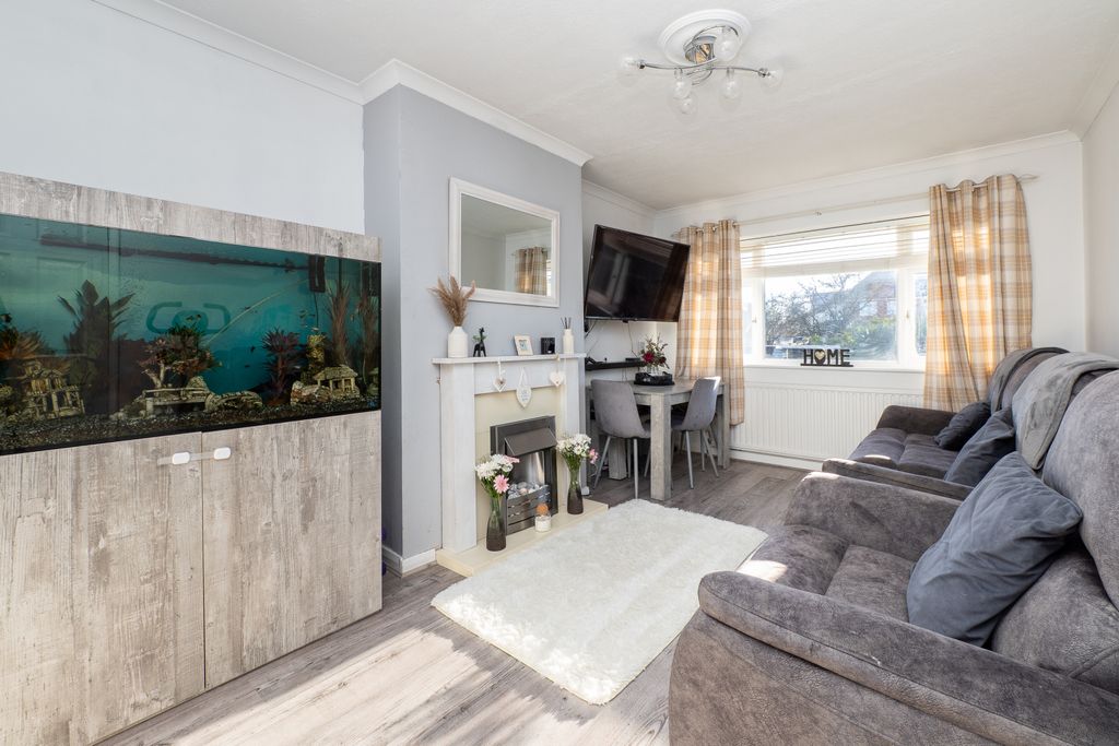 Property photo 2 of 10 Picture No. 13