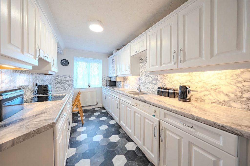 Property photo 3 of 12 Picture No. 19