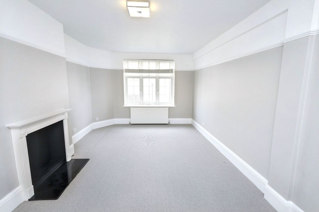 Property photo 2 of 10 Flat 45, Clifton Court, Northwick Terrace, London, Nw8 8Ht