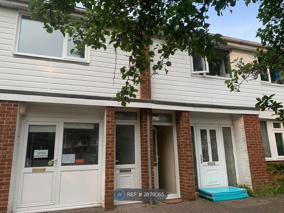 Property photo 1 of 8 Front Entrance